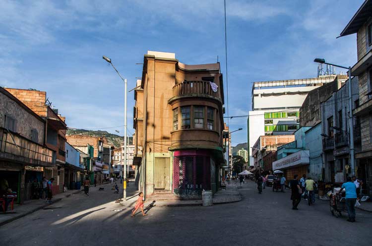 Carta a una calle torcida